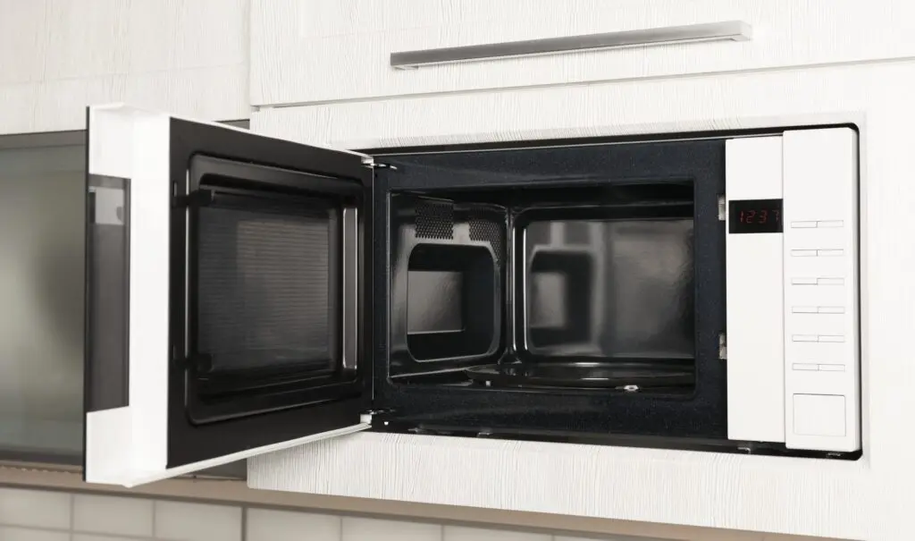 Troubleshoot the microwave when it stops working, and know when to hire a professional.